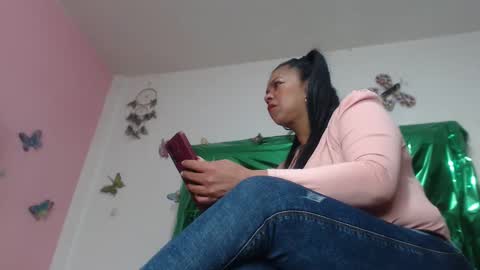 helenahotwet online show from 21, 12, 2025