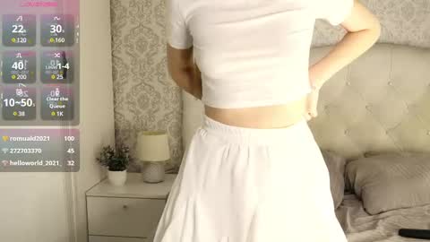 Sarah  here Help to make 100 thumbs up  online show from 19, 2, 2025