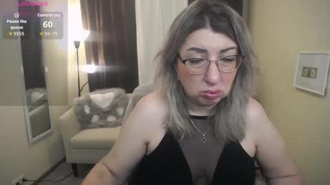 helenenigma online show from 20, 11, 2025