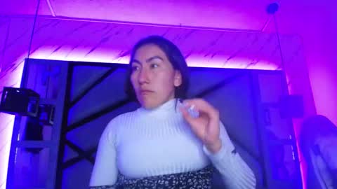 Snapshot of helenjoness_ chatting on 30, 10, 2025 online show from 30, 10, 2025