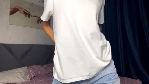Chloe online show from 2, 10, 2025