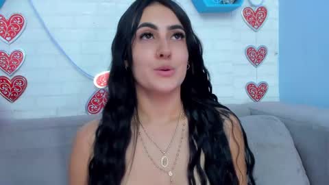 Snapshot of helenn_monroy1 chatting on 14, 2, 2025 online show from 14, 2, 2025