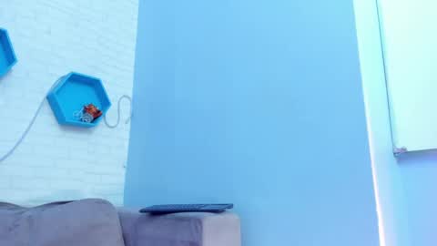 Snapshot of helenn_monroy1 chatting on 18, 2, 2025 online show from 18, 2, 2025