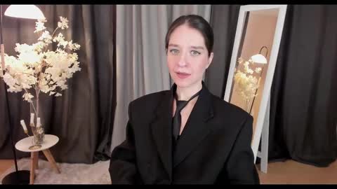 Helen online show from 26, 2, 2025