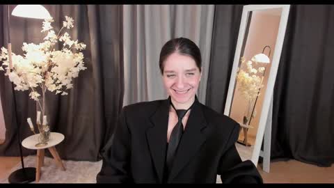 Helen online show from 26, 2, 2025