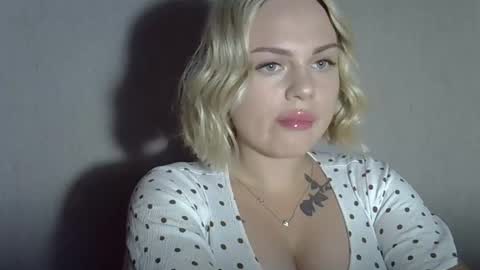 helga_now online show from 22, 9, 2025