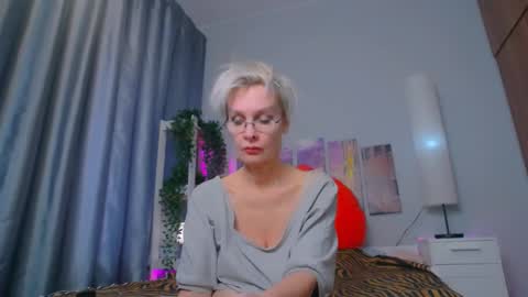 Helga online show from 15, 2, 2025