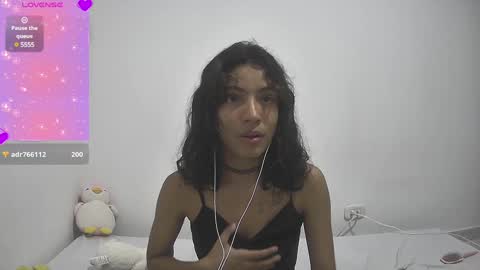 Snapshot of helia_n_amy chatting on 1, 1, 2025 Helia Transfem and Amy online show from 1, 1, 2025