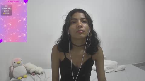 Snapshot of helia_n_amy chatting on 2, 1, 2025 Helia Transfem and Amy online show from 2, 1, 2025