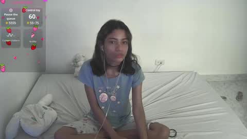 Snapshot of helia_n_amy chatting on 16, 1, 2025 Helia Transfem and Amy online show from 16, 1, 2025