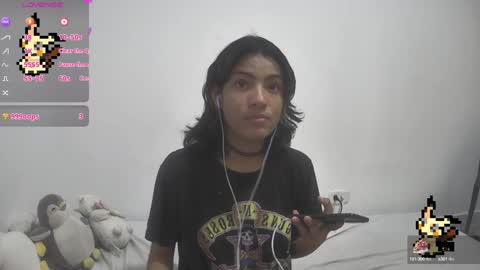 Snapshot of helia_n_amy chatting on 24, 1, 2025 Helia Transfem and Amy online show from 24, 1, 2025
