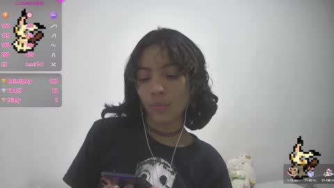 Snapshot of helia_n_amy chatting on 25, 1, 2025 Helia Transfem and Amy online show from 25, 1, 2025