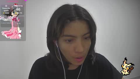 Snapshot of helia_n_amy chatting on 6, 2, 2025 Helia Transfem and Amy online show from 6, 2, 2025