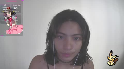 Snapshot of helia_n_amy chatting on 8, 2, 2025 Helia Transfem and Amy online show from 8, 2, 2025