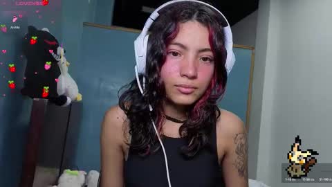 Snapshot of helia_n_amy chatting on 2, 10, 2025 Helia Transfem and Amy online show from 2, 10, 2025