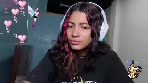 Snapshot of helia_n_amy chatting on 20, 10, 2025 Helia Transfem and Amy online show from 20, 10, 2025