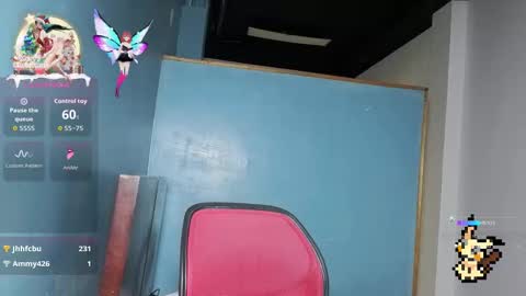 Snapshot of helia_n_amy chatting on 12, 11, 2025 Helia Transfem and Amy online show from 12, 11, 2025