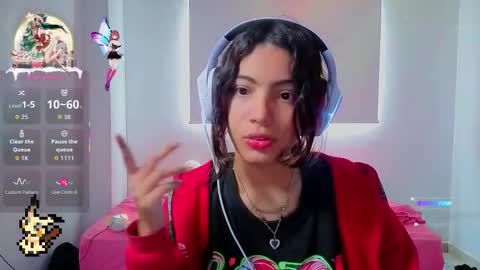 Helia Transfem and Amy online show from 29, 11, 2025