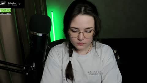 Red online show from 7, 12, 2024