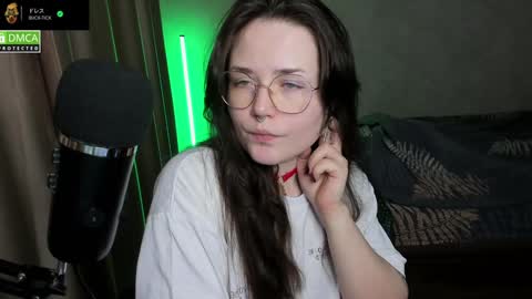 Red online show from 8, 12, 2024
