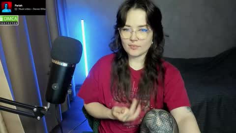 Red online show from 18, 10, 2025