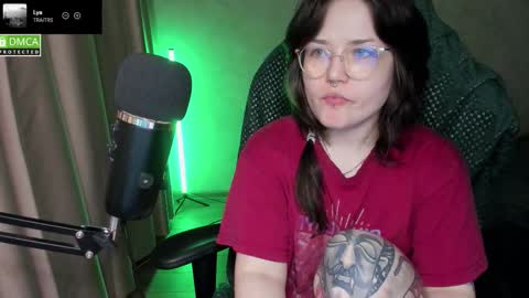 Red online show from 11, 2, 2026