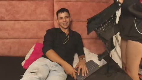 Snapshot of hellanddante_ chatting on 15, 10, 2025 H E L L AND D A N T E online show from 15, 10, 2025