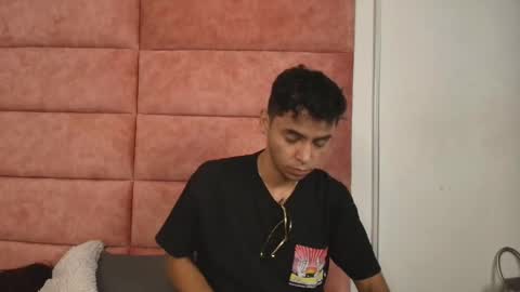 Snapshot of hellanddante_ chatting on 19, 10, 2025 H E L L AND D A N T E online show from 19, 10, 2025