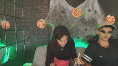 Snapshot of hellanddante_ chatting on 21, 10, 2025 H E L L AND D A N T E online show from 21, 10, 2025