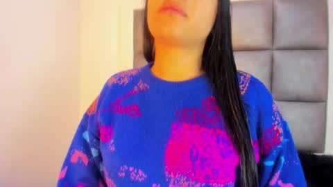 hellen__smith_ online show from 22, 9, 2025