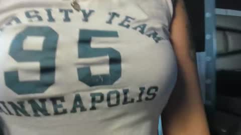 hellen__smith_ online show from 11, 11, 2025