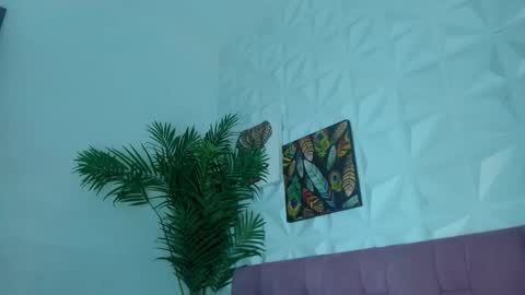 hellen     online show from 4, 2, 2026