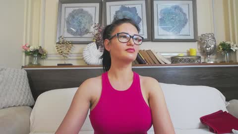 Snapshot of hellendesire chatting on 16, 1, 2025 online show from 16, 1, 2025