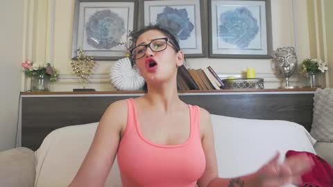 Snapshot of hellendesire chatting on 24, 1, 2025 online show from 24, 1, 2025