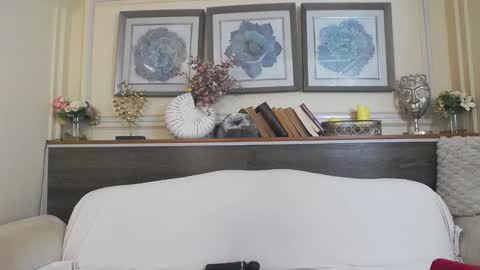 Snapshot of hellendesire chatting on 25, 1, 2025 online show from 25, 1, 2025