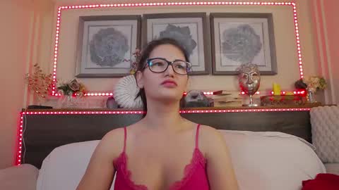 Snapshot of hellendesire chatting on 23, 2, 2025 online show from 23, 2, 2025