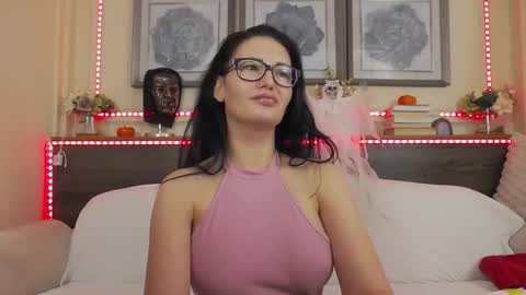 Snapshot of hellendesire chatting on 20, 10, 2025 online show from 20, 10, 2025