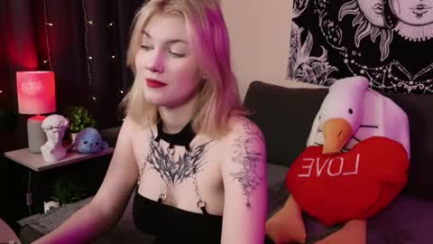 HellenHorny online show from 6, 3, 2025