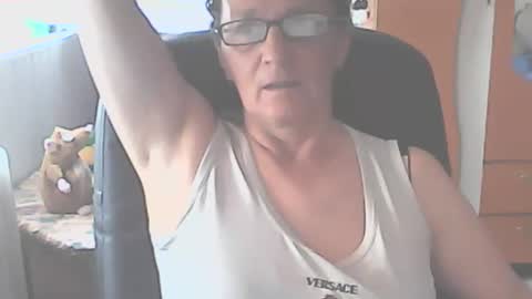 hellenmarie online show from 11, 9, 2025