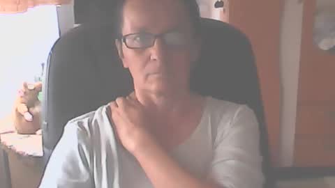 hellenmarie online show from 26, 9, 2025