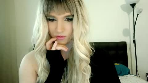 Helen Spellman online show from 5, 3, 2025