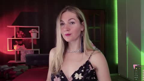 Alisia  Monday to Friday from 10 am to 4 pm GMT 2 online show from 13, 10, 2025