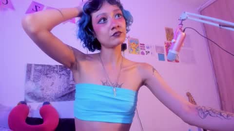 Raven and Momo online show from 30, 11, 2025