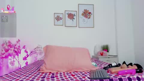 Hellzel online show from 9, 10, 2025