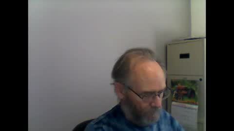 Snapshot of helopilot01 chatting on 12, 10, 2025 helopilot01 online show from 12, 10, 2025