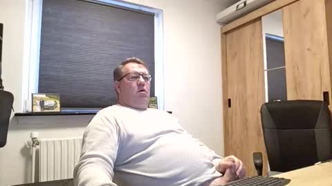 Snapshot of henrikrp1971 chatting on 9, 2, 2026 henrikrp1971 online show from 9, 2, 2026