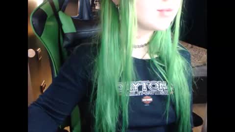 Hentaishiing online show from 16, 9, 2025