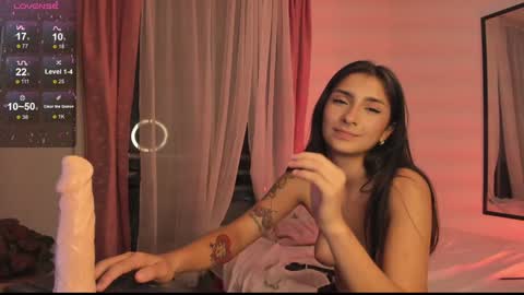 Snapshot of hera_069 chatting on 2, 12, 2024 Hello I am Valentina independent Colombian model I love sensuality and pleasure welcome online show from 2, 12, 2024