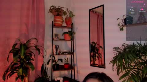Snapshot of hera_069 chatting on 24, 2, 2025 Hello I am Valentina independent Colombian model I love sensuality and pleasure welcome online show from 24, 2, 2025