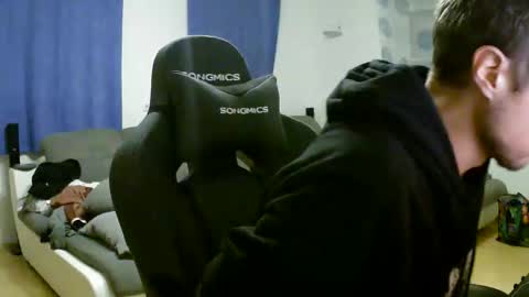 John Pearl online show from 4, 11, 2025